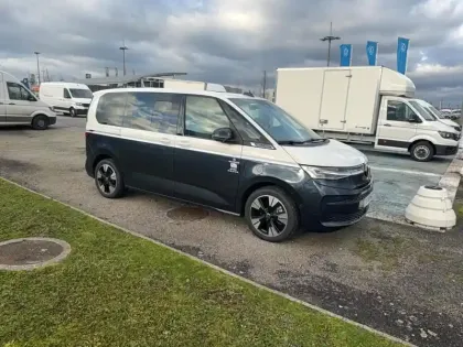 Photo 6 Volkswagen Multivan  Court 1.5 eHybrid 245 4Motion DSG6