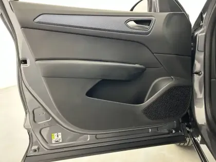 Photo 47 Renault Arkana  mild hybrid 140 EDC FAP - 22