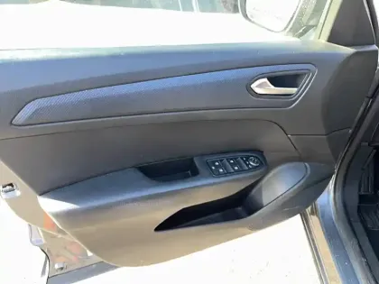 Photo 9 Renault Arkana  mild hybrid 140 EDC FAP - 22