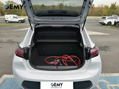 Photo 37 Peugeot 208  Electrique 54 kWh 156ch