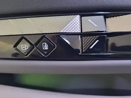 Photo 32 DS DS 4  Hybride E-Tense 225 EAT8