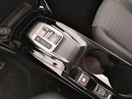 Photo 13 Peugeot 208  PureTech 100 S&S EAT8