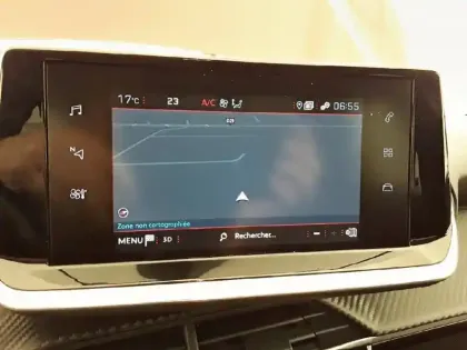 Photo 34 Peugeot 208  PureTech 100 S&S EAT8