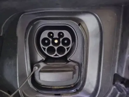 Photo 32 Peugeot 2008  Electrique 54 kWh 156 ch