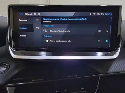 Photo 20 Peugeot 2008  Electrique 54 kWh 156 ch