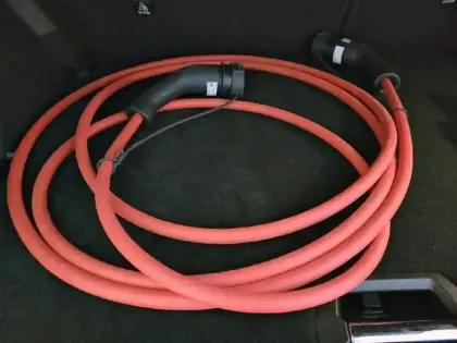 Photo 31 Peugeot 2008  Electrique 54 kWh 156 ch