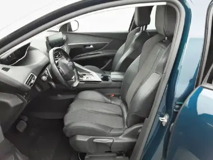 Photo 30 Peugeot 3008  Hybrid 225 e-EAT8