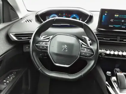 Photo 28 Peugeot 3008  Hybrid 225 e-EAT8