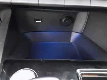 Photo 42 Peugeot 3008  Hybrid 225 e-EAT8