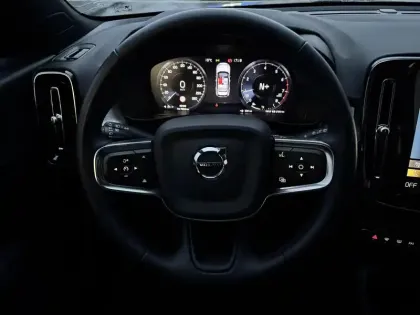 Photo 9 Volvo Xc40  T2 129 ch