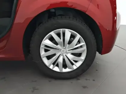 Photo 35 Peugeot 208  BlueHDi 100 S&S BVM6