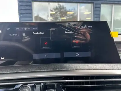 Photo 17 Peugeot 3008  Hybrid 145 e-DCS6