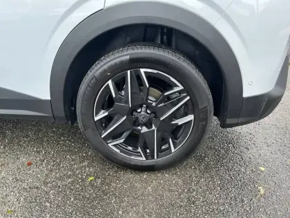 Photo 12 Peugeot 3008  Hybrid 145 e-DCS6