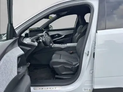 Photo 10 Peugeot 3008  Hybrid 145 e-DCS6