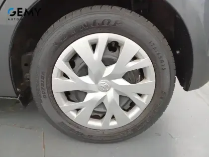 Photo 10 Toyota Yaris  Hybride Pro 100h