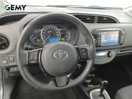 Photo 14 Toyota Yaris  Hybride Pro 100h