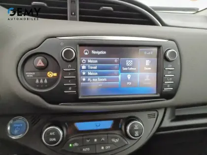 Photo 13 Toyota Yaris  Hybride Pro 100h