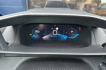 Photo 36 Peugeot 208  PureTech 100 S&S EAT8