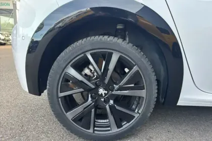 Photo 33 Peugeot 208  PureTech 100 S&S EAT8