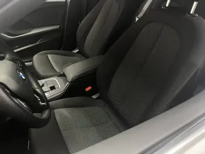 Photo 32 BMW Serie 1 118i 136 ch DKG7