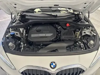 Photo 13 BMW Serie 1 118i 136 ch DKG7