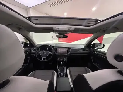 Photo 89 Volkswagen T-roc  2.0 TSI 190 Start/Stop DSG7 4Motion