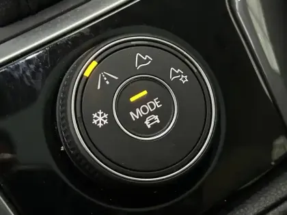 Photo 88 Volkswagen T-roc  2.0 TSI 190 Start/Stop DSG7 4Motion