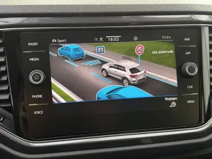 Photo 84 Volkswagen T-roc  2.0 TSI 190 Start/Stop DSG7 4Motion