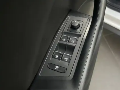 Photo 56 Volkswagen T-roc  2.0 TSI 190 Start/Stop DSG7 4Motion