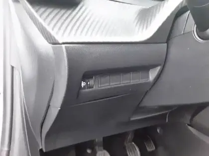 Photo 43 Peugeot 208  PureTech 75 S&S BVM5