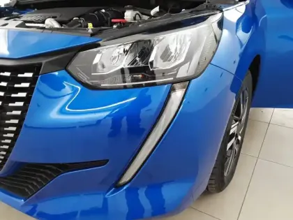 Photo 15 Peugeot 208  PureTech 100 S&S BVM6