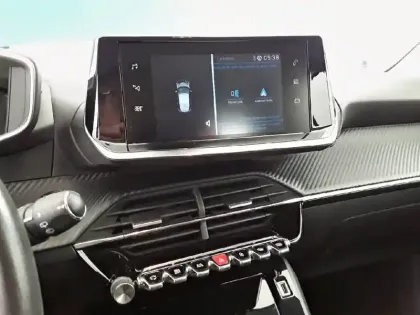 Photo 17 Peugeot 208  PureTech 100 S&S BVM6