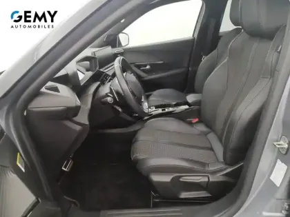 Photo 30 Peugeot 2008  PureTech 130 S&S EAT8