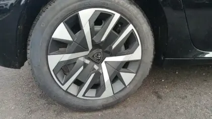 Photo 34 Peugeot 208  100 S&S BVM6