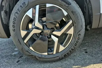 Photo 10 Peugeot 2008  130 S&S EAT8