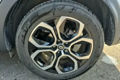 Photo 12 Renault Arkana  E-Tech hybride 145 - 22