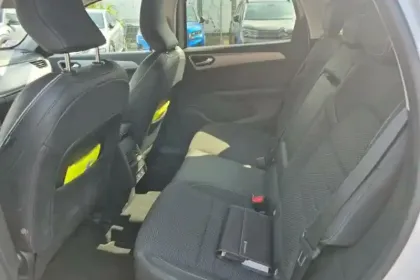 Photo 10 Renault Arkana  E-Tech hybride 145 - 22