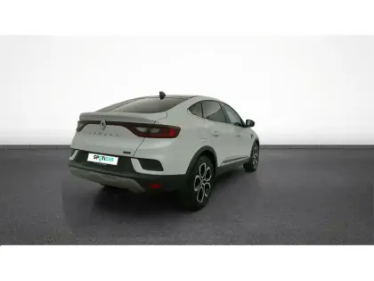 Photo 28 Renault Arkana  E-Tech hybride 145 - 22