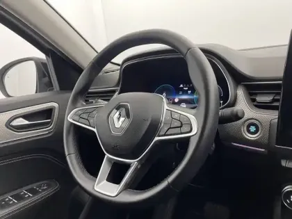 Photo 50 Renault Arkana  E-Tech hybride 145 - 22