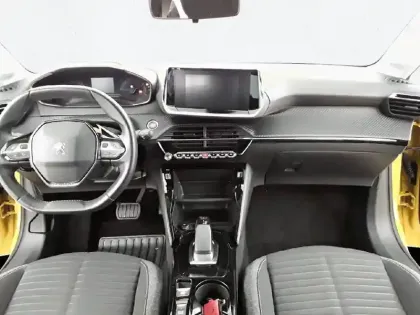 Photo 27 Peugeot 208  Electrique 50 kWh 136ch