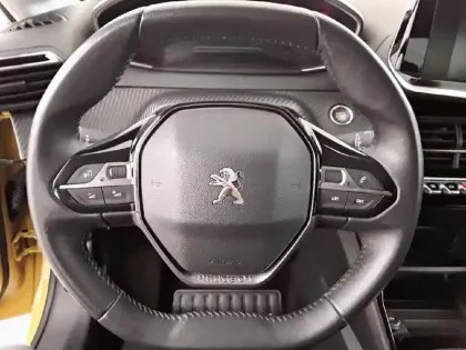 Photo 28 Peugeot 208  Electrique 50 kWh 136ch