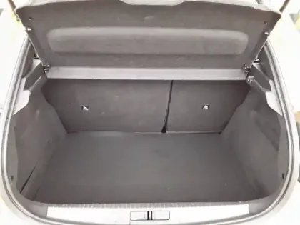 Photo 25 Peugeot 208  Electrique 50 kWh 136ch