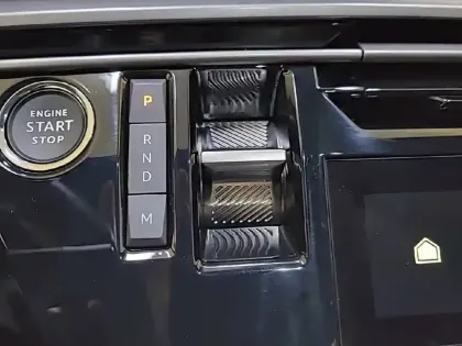 Photo 46 Peugeot 3008  Hybrid 136 e-DCS6