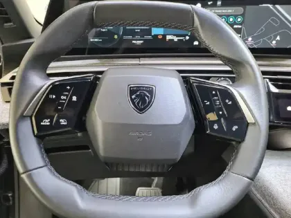 Photo 41 Peugeot 3008  Hybrid 136 e-DCS6