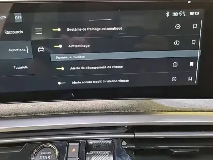 Photo 22 Peugeot 3008  Hybrid 136 e-DCS6