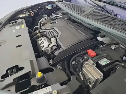 Photo 14 Peugeot 3008  Hybrid 136 e-DCS6