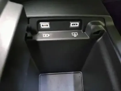 Photo 59 Peugeot 3008  Hybrid 136 e-DCS6