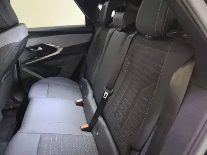 Photo 44 Peugeot 3008  Hybrid 136 e-DCS6