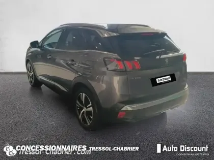 Photo 29 Peugeot 3008  Hybrid 225 e-EAT8 GT