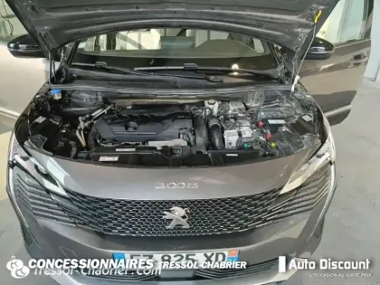 Photo 6 Peugeot 3008  Hybrid 225 e-EAT8 GT